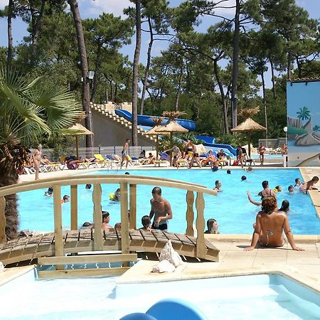 Camping Le Dauphin Hotel Saint-Georges-de-Didonne Buitenkant foto