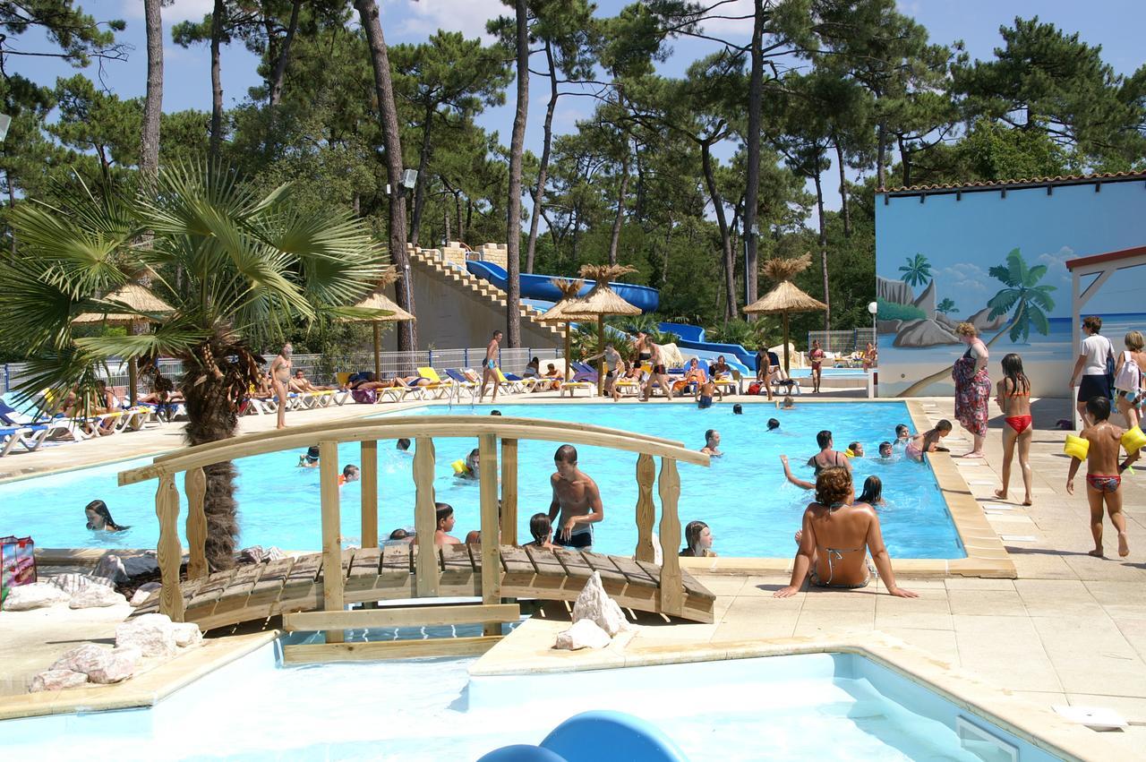 Camping Le Dauphin Hotel Saint-Georges-de-Didonne Buitenkant foto