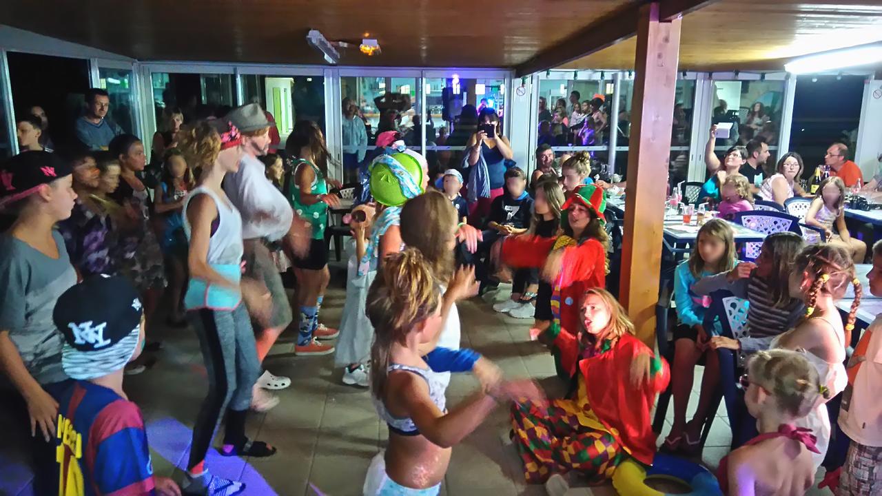 Camping Le Dauphin Hotel Saint-Georges-de-Didonne Buitenkant foto
