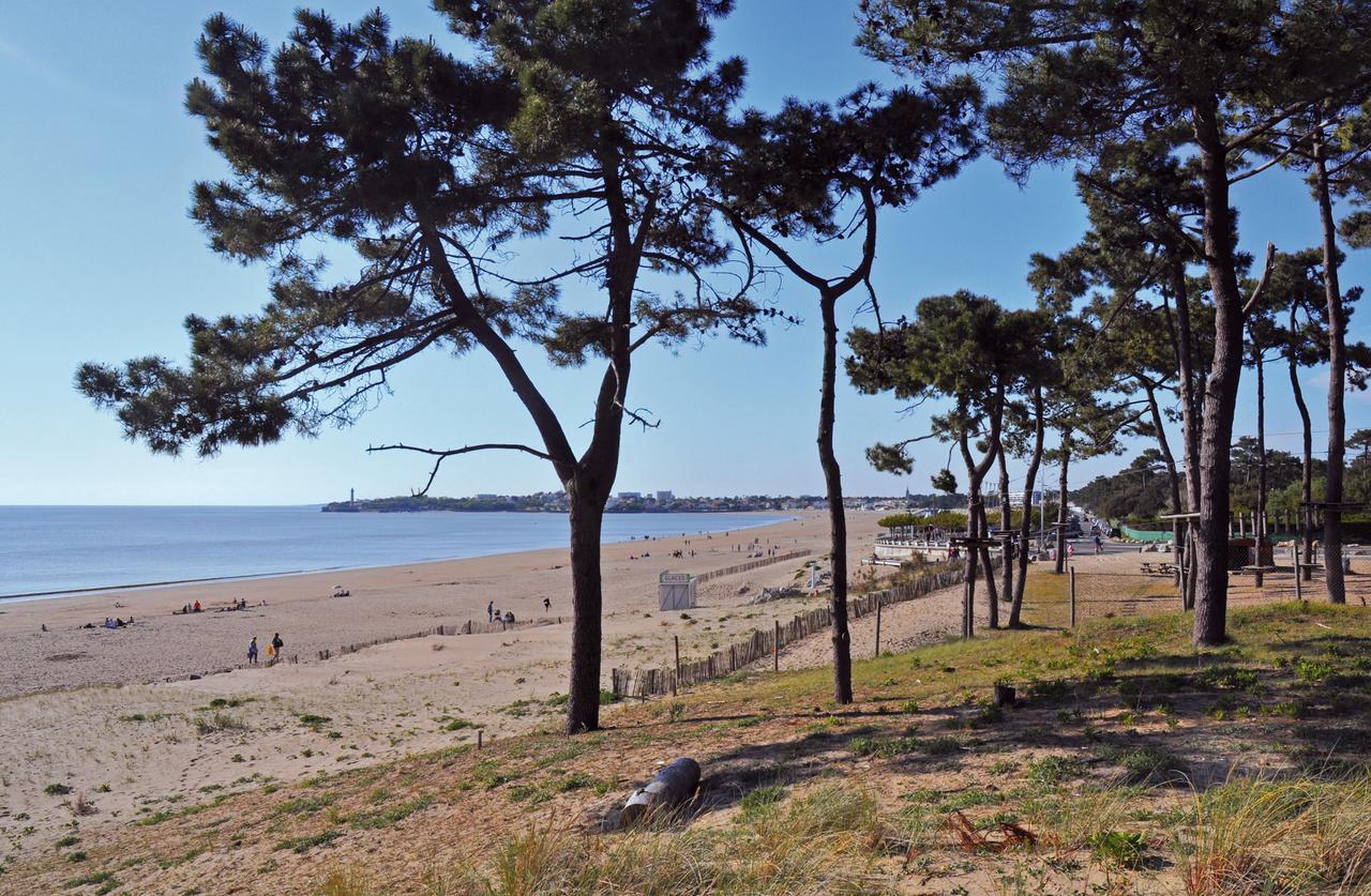 Camping Le Dauphin Hotel Saint-Georges-de-Didonne Buitenkant foto