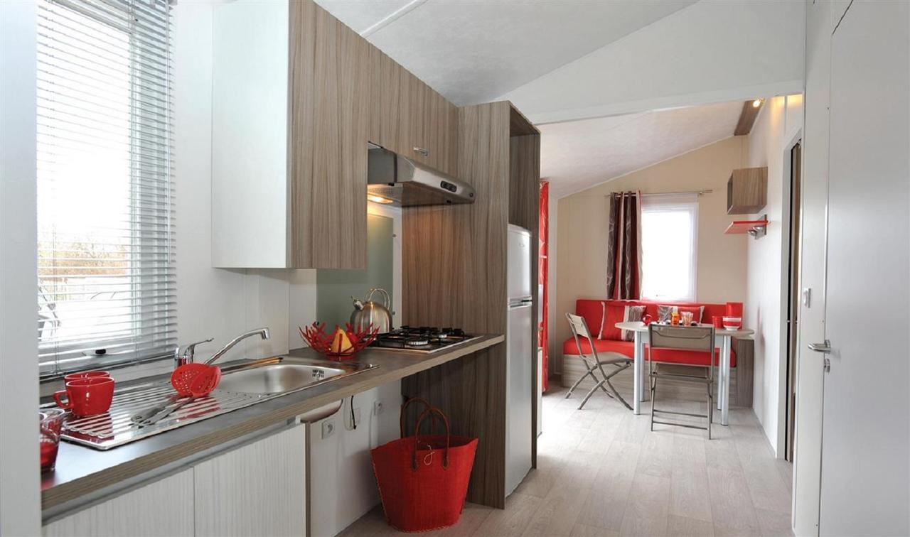 Camping Le Dauphin Hotel Saint-Georges-de-Didonne Buitenkant foto