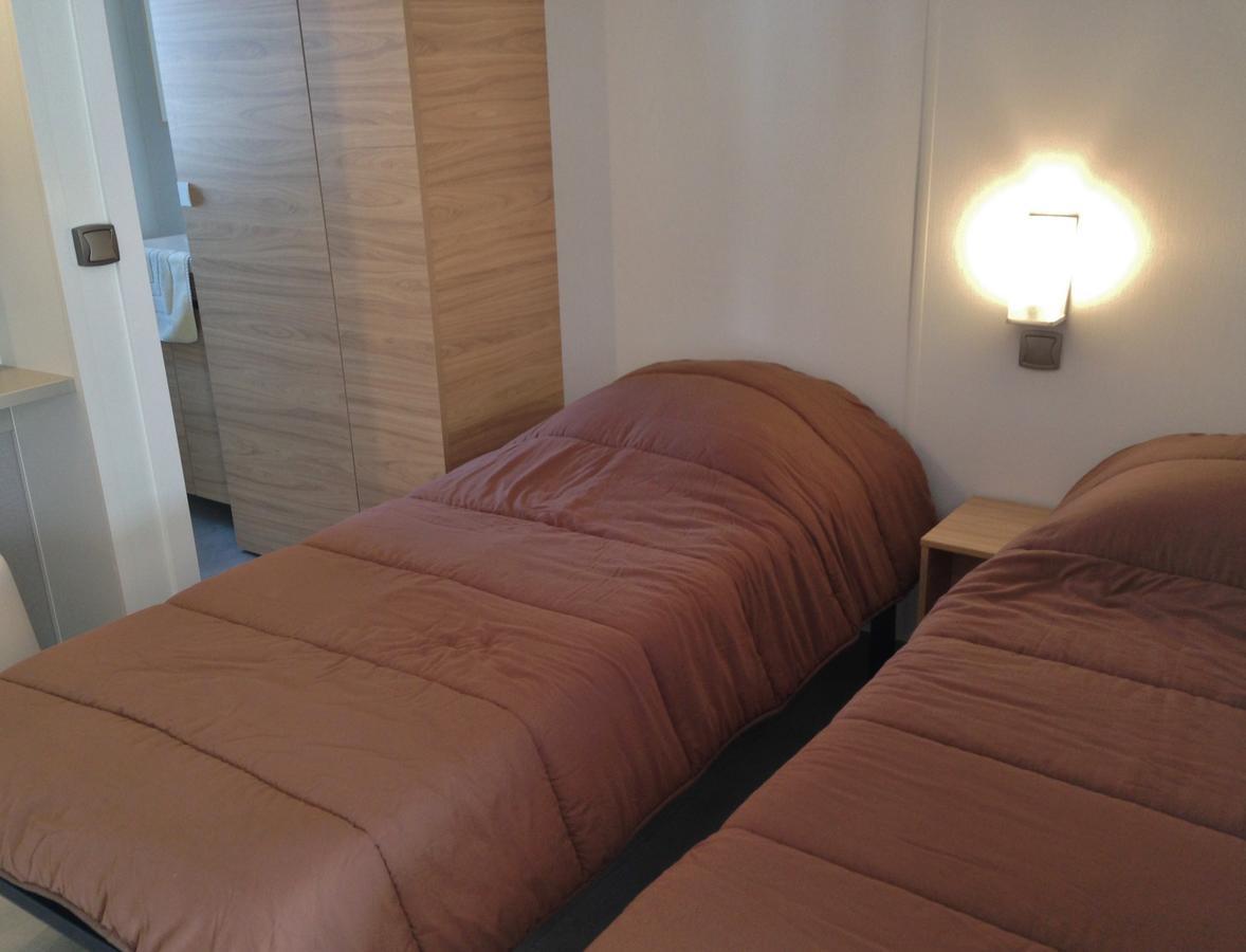 Camping Le Dauphin Hotel Saint-Georges-de-Didonne Buitenkant foto