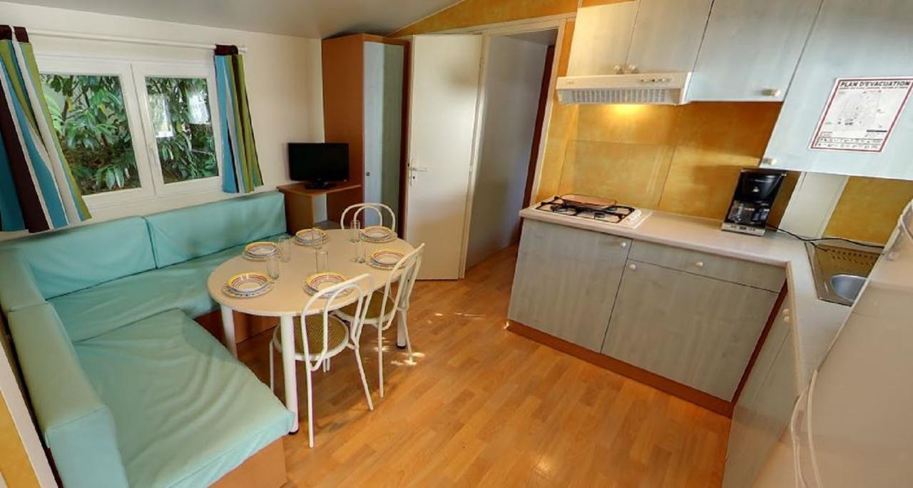Camping Le Dauphin Hotel Saint-Georges-de-Didonne Buitenkant foto