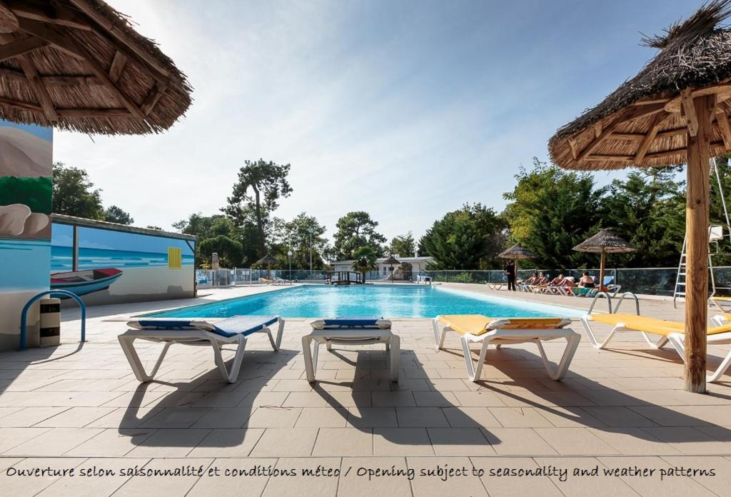 Camping Le Dauphin Hotel Saint-Georges-de-Didonne Buitenkant foto